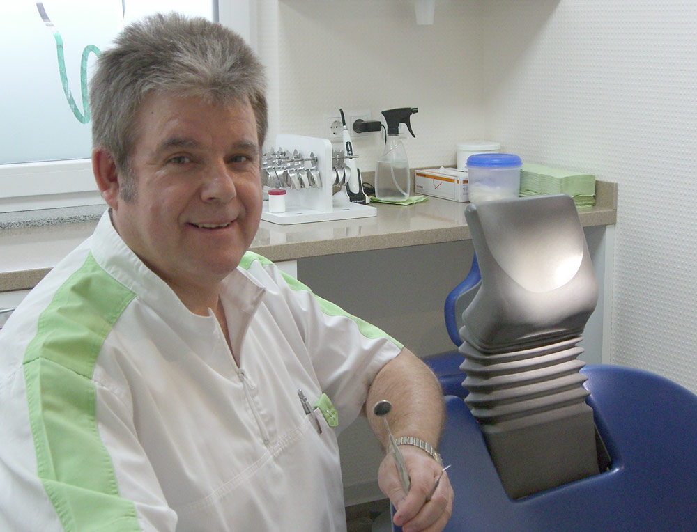 Zahnarzt Dr. Uwe Hessberger